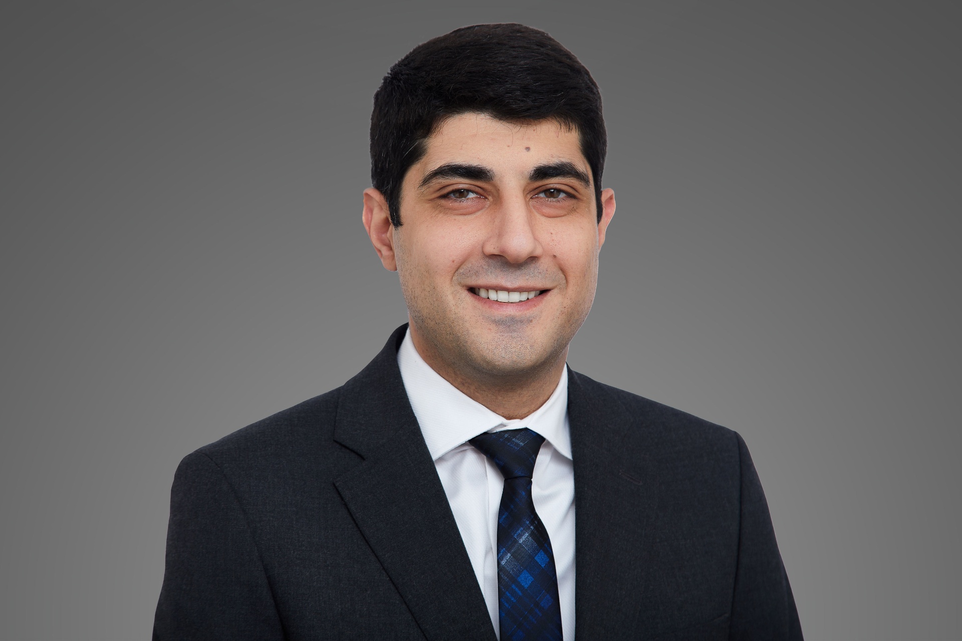 Vahan Mikayelyan - Abogado Asociado